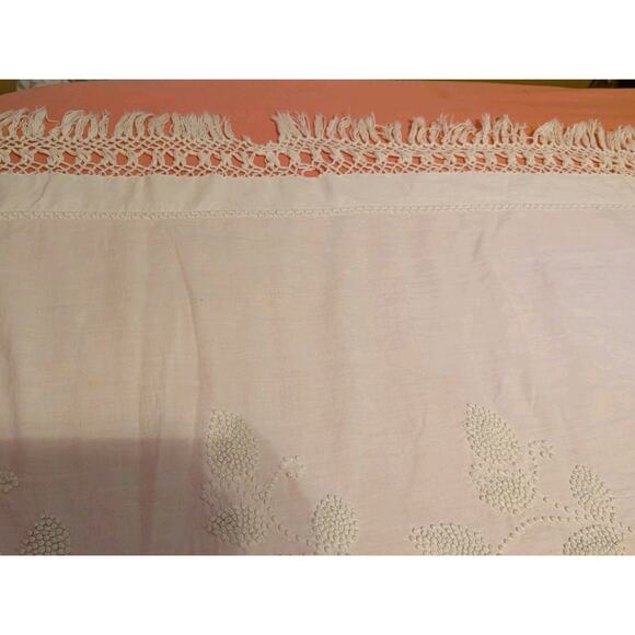 Vtg Ivory Linen Bed Cover Duvet 76 X 86 French Knots Crochet Fringe Boho Chic - Picture 3 of 7